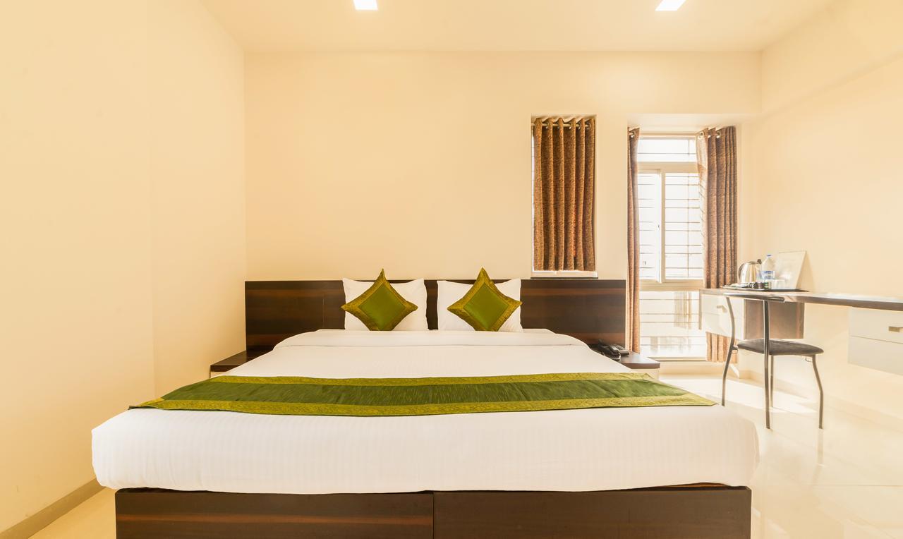 Hotel Treebo Trend Abode Nashik Exterior foto